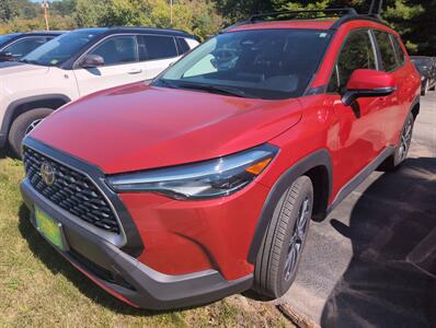 2023 Toyota Corolla Cross XLE   - Photo 1 - St. Johnsbury, VT 05819