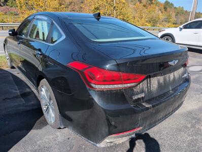 2015 Hyundai Genesis 3.8L   - Photo 2 - St. Johnsbury, VT 05819