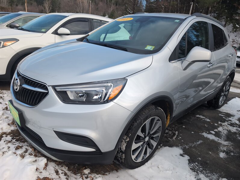 2022 Buick Encore Preferred's photo