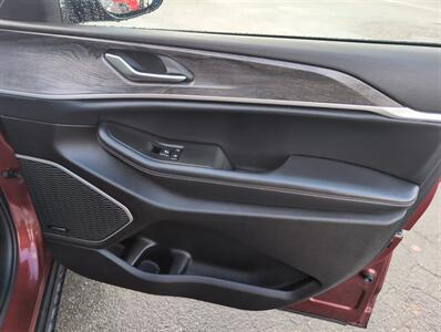 2021 Jeep Grand Cherokee L Limited - Photo 18 - St. Johnsbury, VT 05819