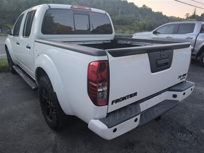 2020 Nissan Frontier SV - Photo 2 - St. Johnsbury, VT 05819