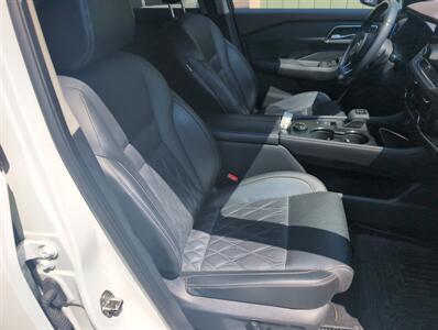 2021 Nissan Rogue Platinum   - Photo 15 - St. Johnsbury, VT 05819
