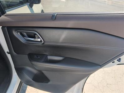 2021 Nissan Rogue Platinum   - Photo 12 - St. Johnsbury, VT 05819