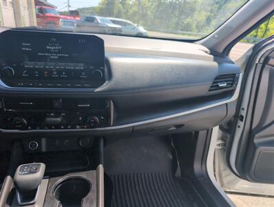 2021 Nissan Rogue Platinum   - Photo 18 - St. Johnsbury, VT 05819