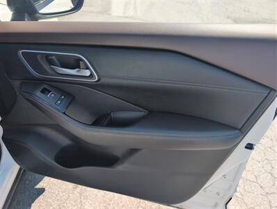 2021 Nissan Rogue Platinum   - Photo 14 - St. Johnsbury, VT 05819