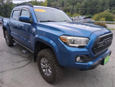 2017 Toyota Tacoma SR5 V6   - Photo 4 - St. Johnsbury, VT 05819