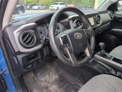 2017 Toyota Tacoma SR5 V6   - Photo 19 - St. Johnsbury, VT 05819