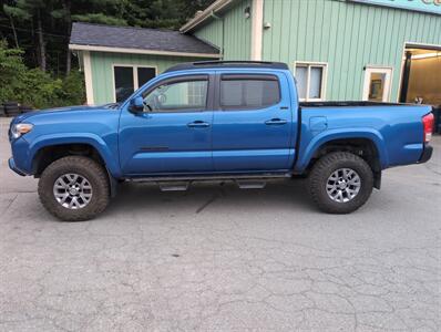 2017 Toyota Tacoma SR5 V6   - Photo 9 - St. Johnsbury, VT 05819