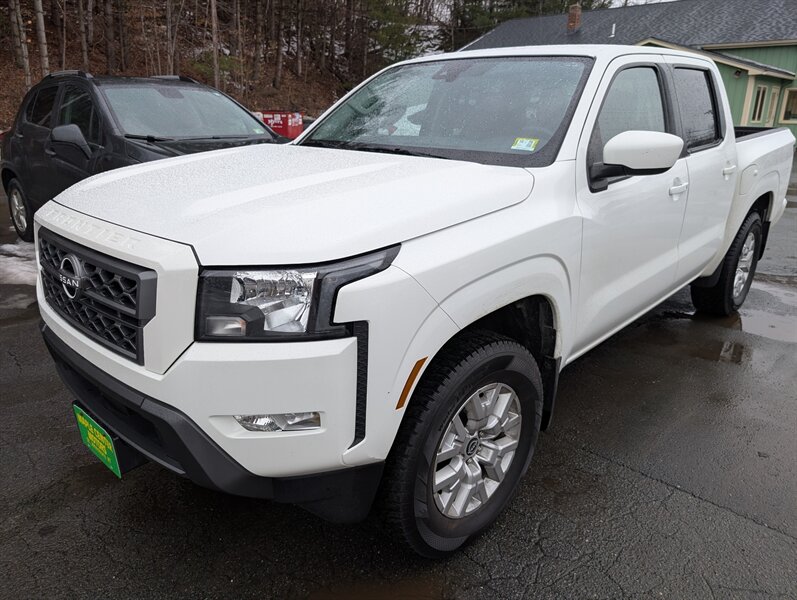 2022 Nissan Frontier SV   - Photo 1 - St. Johnsbury, VT 05819