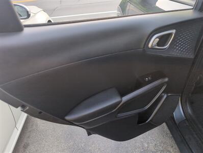 2023 Kia Soul EX - Photo 9 - St. Johnsbury, VT 05819