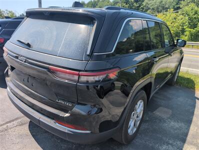 2023 Jeep Grand Cherokee Limited   - Photo 3 - St. Johnsbury, VT 05819