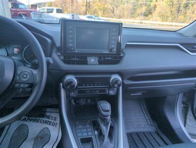 2022 Toyota RAV4 LE   - Photo 18 - St. Johnsbury, VT 05819
