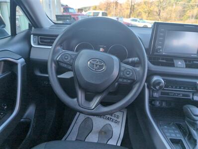 2022 Toyota RAV4 LE   - Photo 17 - St. Johnsbury, VT 05819