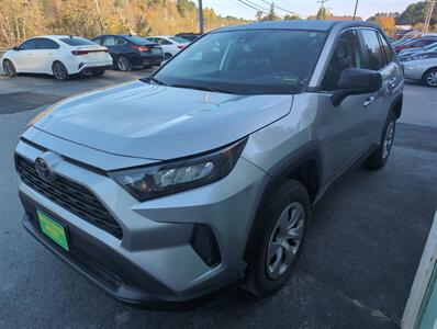 2022 Toyota RAV4 LE   - Photo 1 - St. Johnsbury, VT 05819