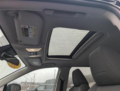 2022 Toyota RAV4 XLE - Photo 8 - St. Johnsbury, VT 05819