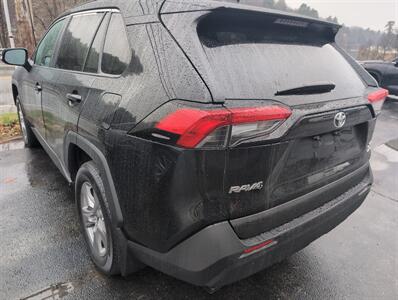 2022 Toyota RAV4 XLE - Photo 2 - St. Johnsbury, VT 05819