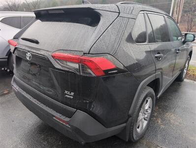 2022 Toyota RAV4 XLE - Photo 3 - St. Johnsbury, VT 05819