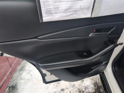 2023 Mazda CX-30 2.5 S Preferred - Photo 9 - St. Johnsbury, VT 05819