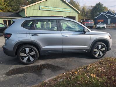 2025 Volkswagen Taos S 4Motion   - Photo 35 - St. Johnsbury, VT 05819
