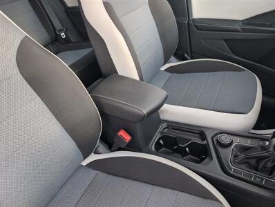 2025 Volkswagen Taos S 4Motion   - Photo 20 - St. Johnsbury, VT 05819