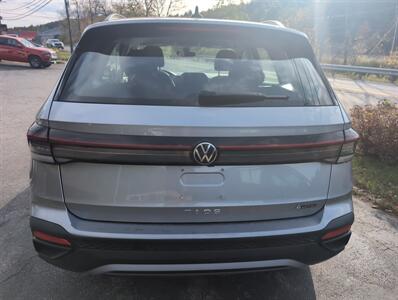 2025 Volkswagen Taos S 4Motion   - Photo 33 - St. Johnsbury, VT 05819