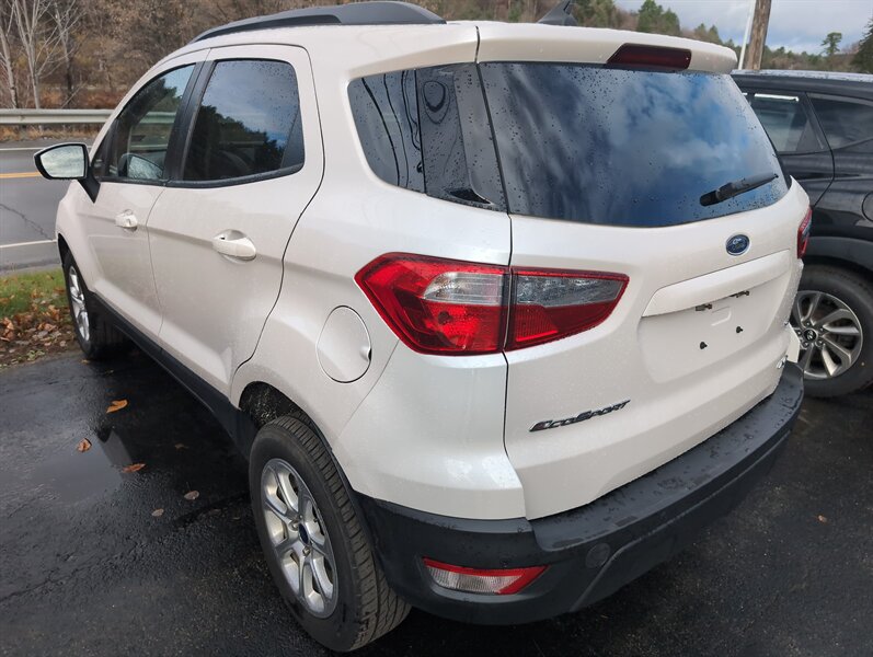 2022 Ford EcoSport SE photo 2
