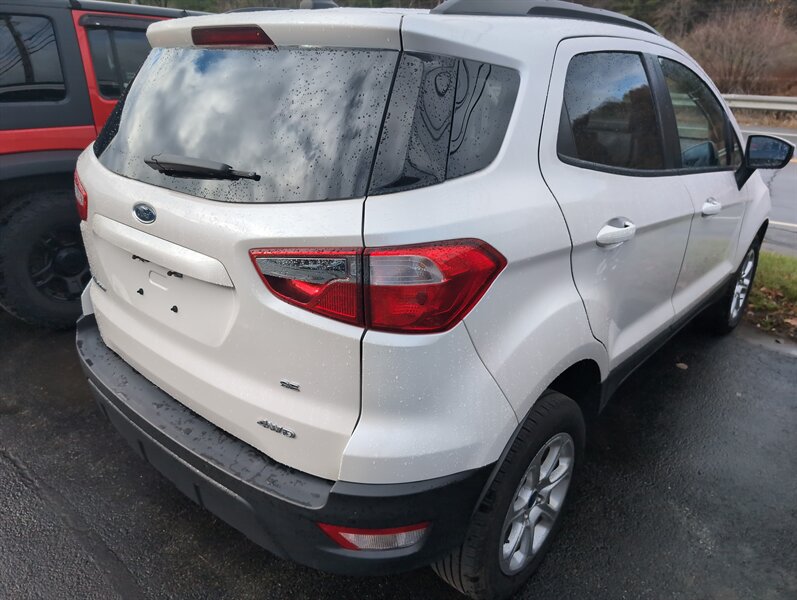 2022 Ford EcoSport SE photo 3