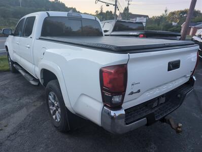 2018 Toyota Tacoma SR5 V6 - Photo 2 - St. Johnsbury, VT 05819