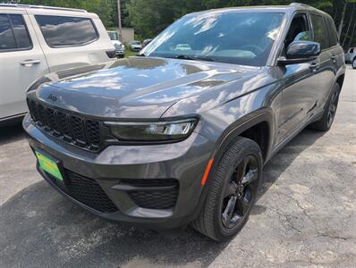 2023 Jeep Grand Cherokee Laredo SUV