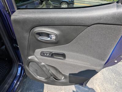 2021 Jeep Renegade Latitude   - Photo 14 - St. Johnsbury, VT 05819