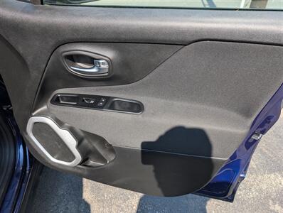 2021 Jeep Renegade Latitude   - Photo 16 - St. Johnsbury, VT 05819