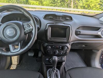 2021 Jeep Renegade Latitude   - Photo 19 - St. Johnsbury, VT 05819