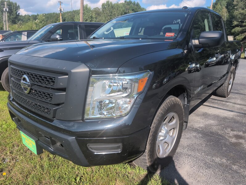 2021 Nissan Titan S   - Photo 1 - St. Johnsbury, VT 05819