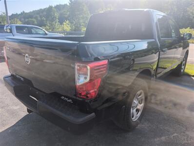 2021 Nissan Titan S   - Photo 3 - St. Johnsbury, VT 05819