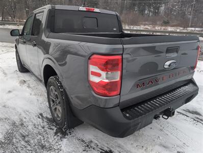 2022 Ford Maverick XLT   - Photo 2 - St. Johnsbury, VT 05819