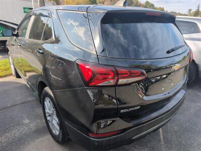 2022 Chevrolet Equinox LT   - Photo 2 - St. Johnsbury, VT 05819