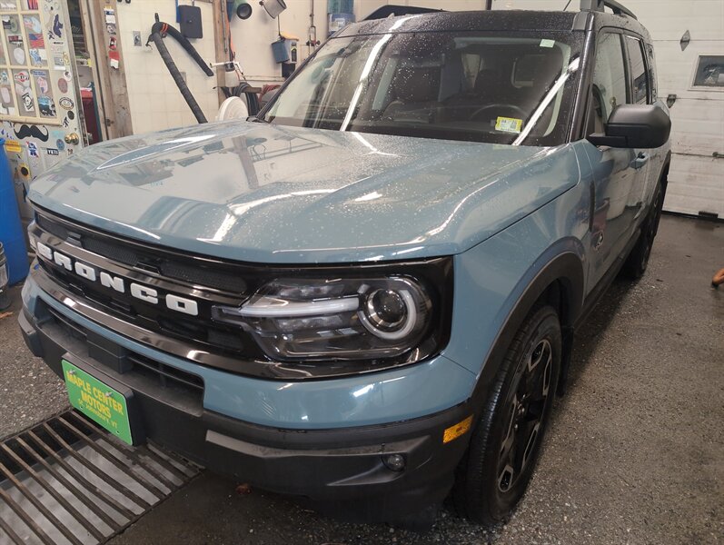 2023 Ford Bronco Sport Outer Banks   - Photo 1 - St. Johnsbury, VT 05819