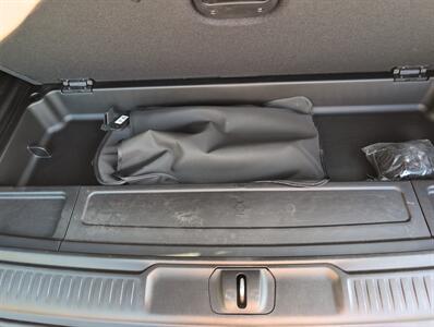 2022 Jeep Wagoneer Series III - Photo 13 - St. Johnsbury, VT 05819