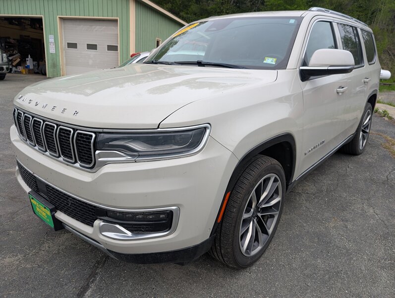 2022 Jeep Wagoneer Series III   - Photo 1 - St. Johnsbury, VT 05819