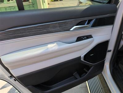 2022 Jeep Wagoneer Series III - Photo 9 - St. Johnsbury, VT 05819