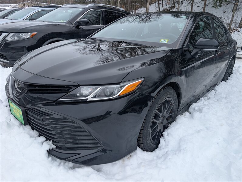 2020 Toyota Camry LE   - Photo 1 - St. Johnsbury, VT 05819