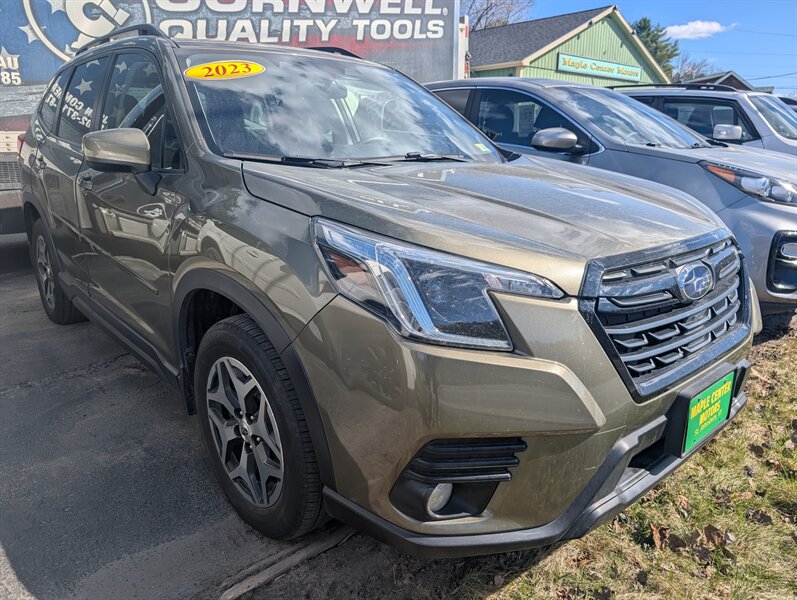 2023 Subaru Forester Premium   - Photo 1 - St. Johnsbury, VT 05819