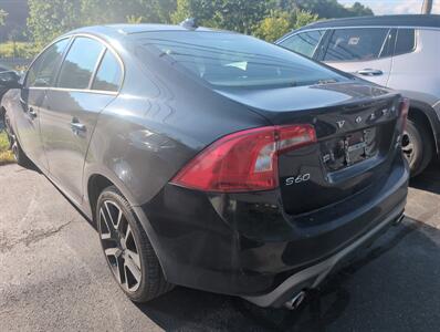 2017 Volvo S60 T5 Dynamic   - Photo 2 - St. Johnsbury, VT 05819