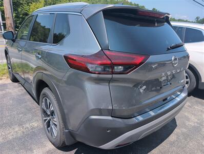 2023 Nissan Rogue SV   - Photo 2 - St. Johnsbury, VT 05819