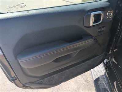 2019 Jeep Wrangler Unlimited Sahara   - Photo 5 - St. Johnsbury, VT 05819