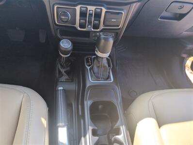2019 Jeep Wrangler Unlimited Sahara   - Photo 18 - St. Johnsbury, VT 05819