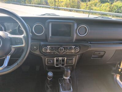 2019 Jeep Wrangler Unlimited Sahara   - Photo 16 - St. Johnsbury, VT 05819