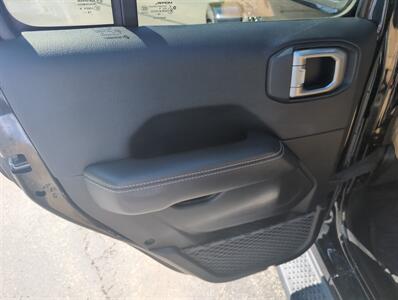 2019 Jeep Wrangler Unlimited Sahara   - Photo 8 - St. Johnsbury, VT 05819