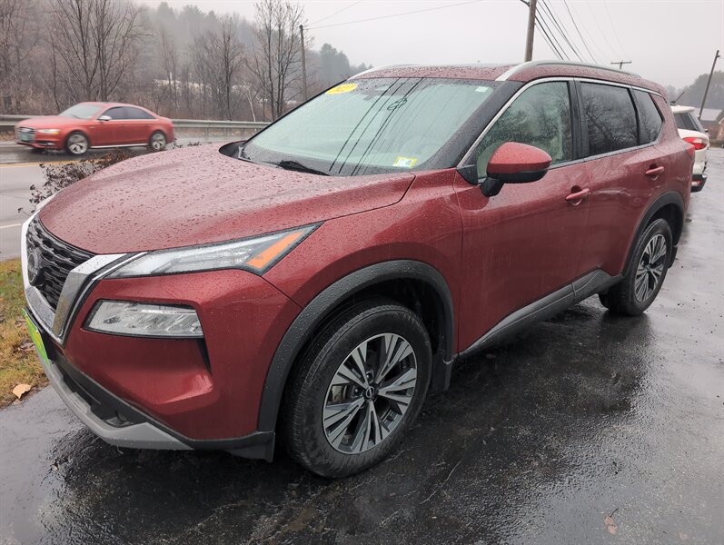 2022 Nissan Rogue SV   - Photo 1 - St. Johnsbury, VT 05819