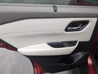 2022 Nissan Rogue SV - Photo 9 - St. Johnsbury, VT 05819